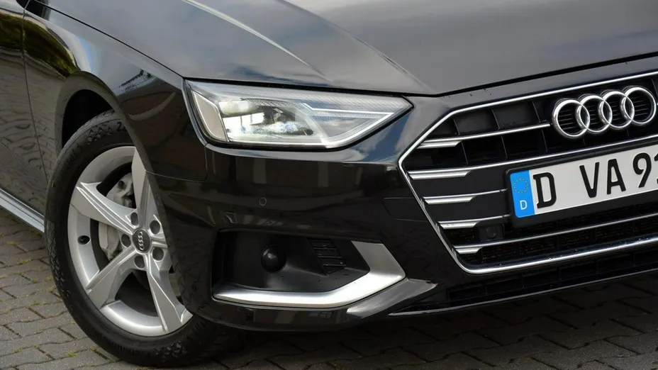 AUDI A4 -