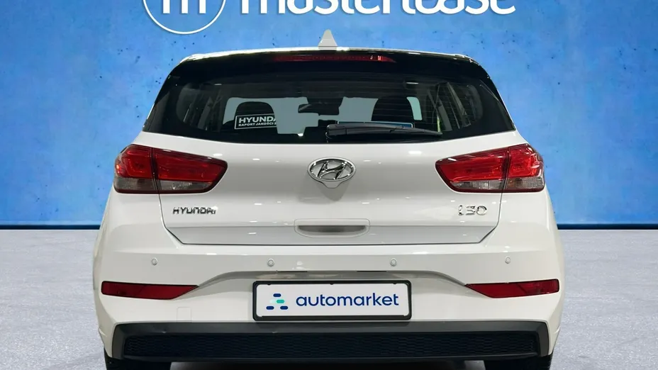 HYUNDAI i30 -