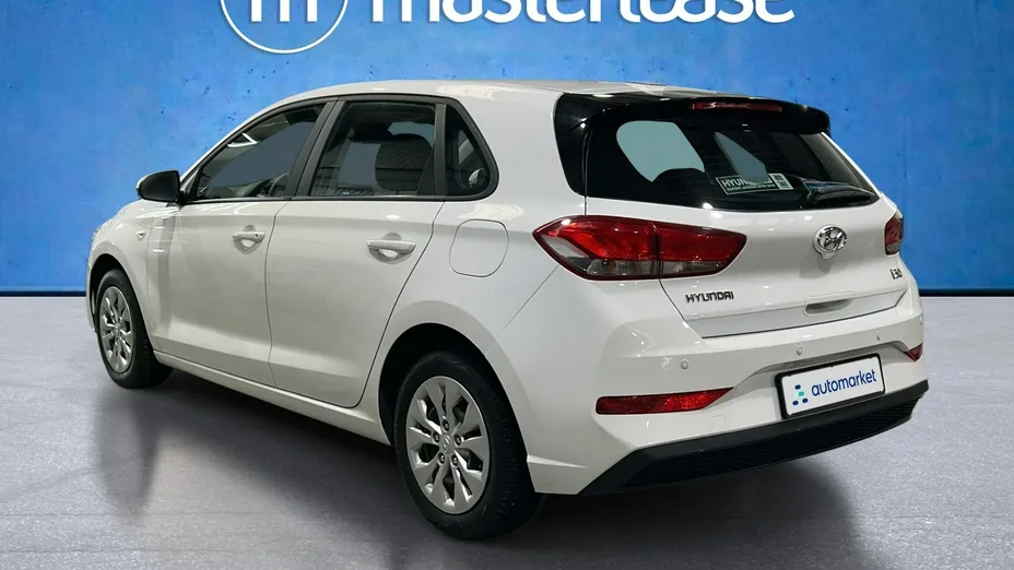 HYUNDAI i30 -