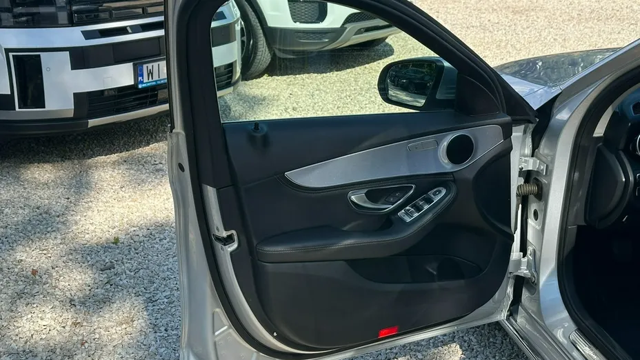MERCEDES-BENZ C Klasa -