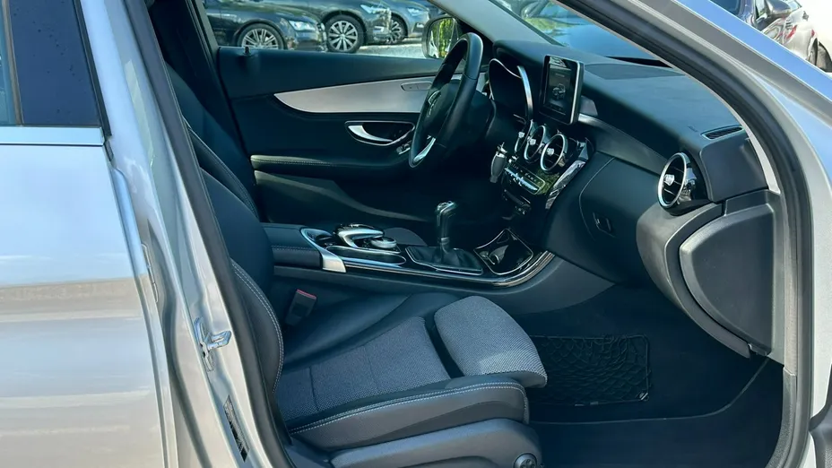 MERCEDES-BENZ C Klasa -