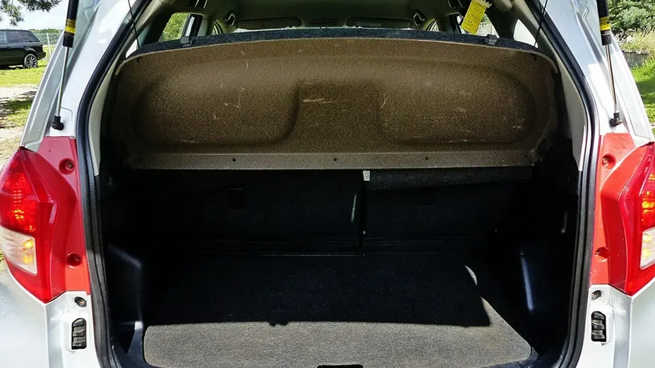 TOYOTA Verso-S -