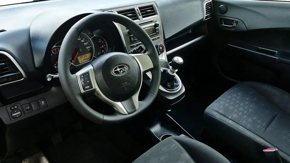 TOYOTA Verso-S -