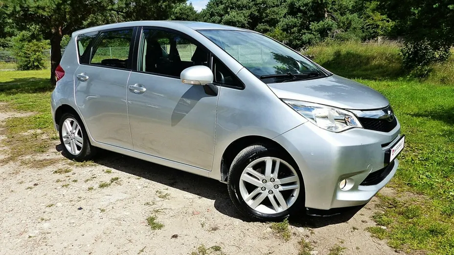 TOYOTA Verso-S -