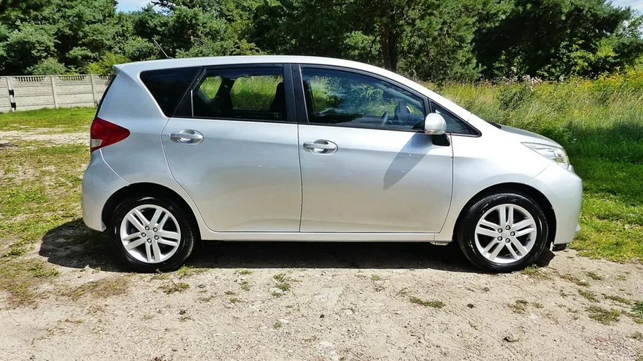 TOYOTA Verso-S -