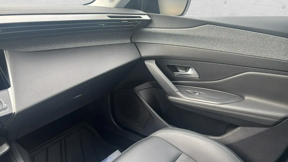 PEUGEOT 308 -