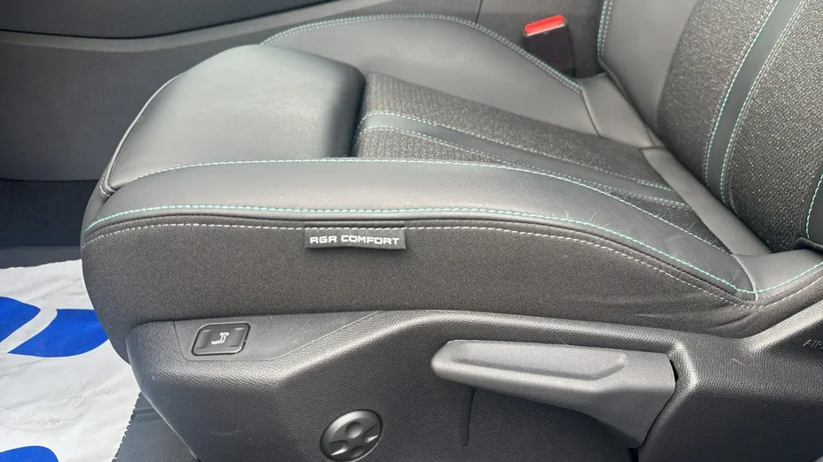 PEUGEOT 308 -