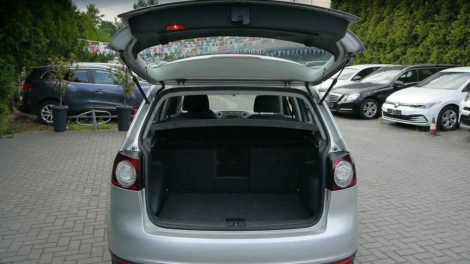 VOLKSWAGEN Golf Plus -