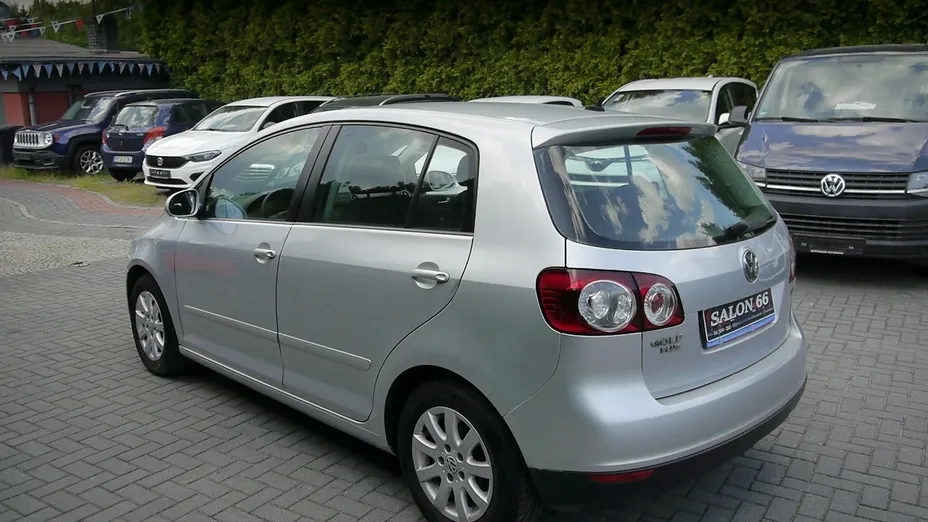 VOLKSWAGEN Golf Plus -