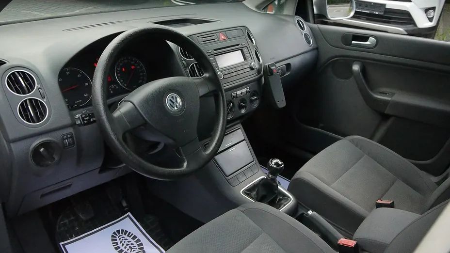 VOLKSWAGEN Golf Plus -