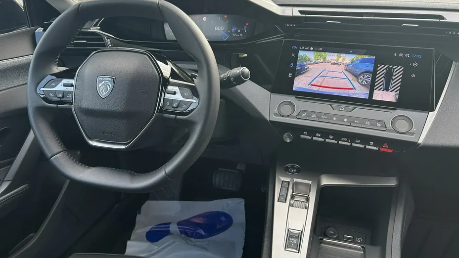 PEUGEOT 308 -