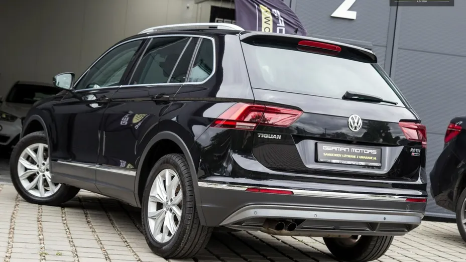 VOLKSWAGEN Tiguan -