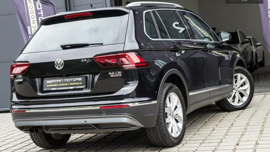 VOLKSWAGEN Tiguan -