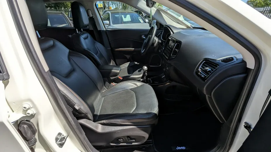 JEEP Compass -