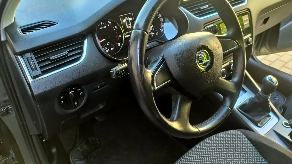 SKODA Octavia -