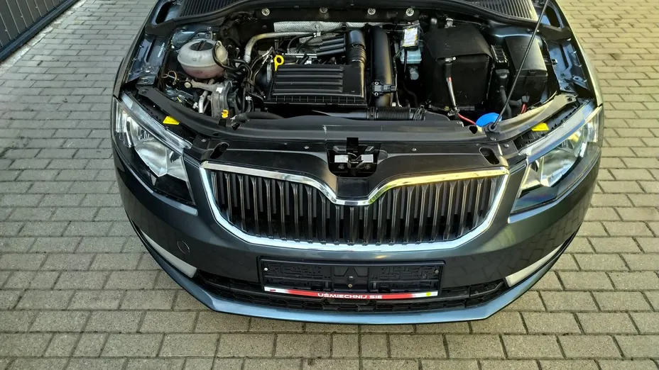 SKODA Octavia -