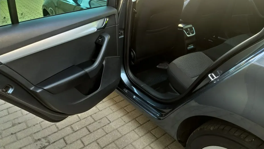 SKODA Octavia -