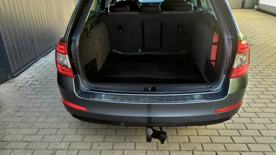 SKODA Octavia -
