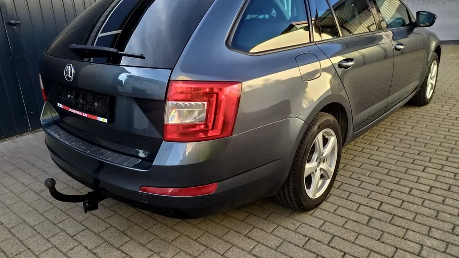 SKODA Octavia -