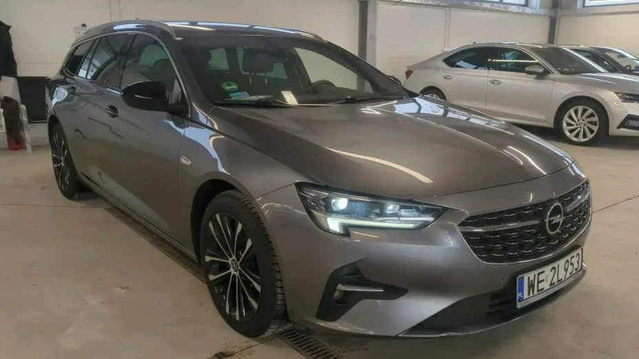 OPEL Insignia -
