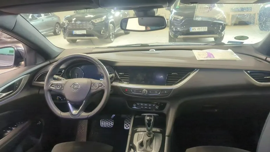OPEL Insignia -