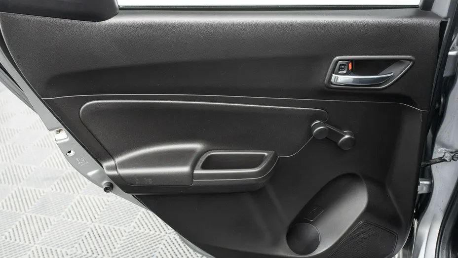 SUZUKI Swift -
