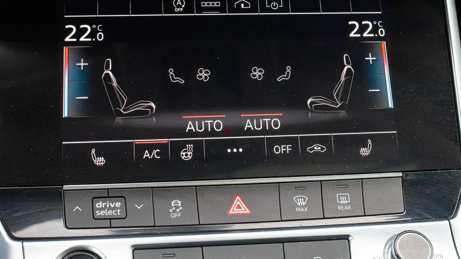 AUDI A6 -