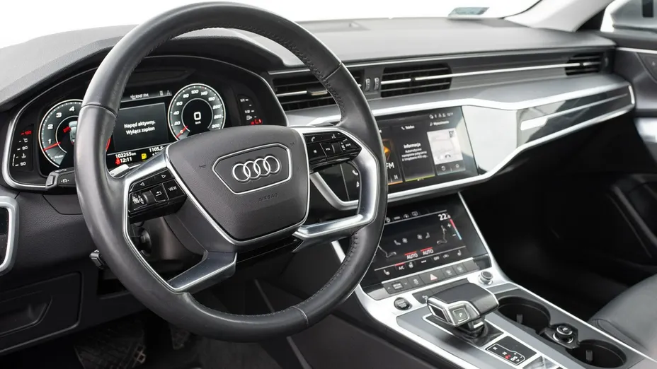 AUDI A6 -