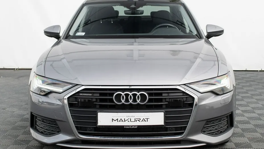 AUDI A6 -