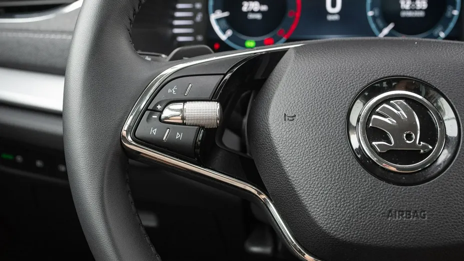 SKODA Octavia -