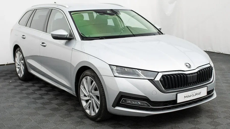 SKODA Octavia -