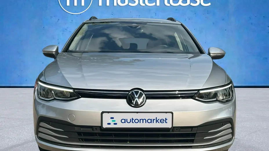 VOLKSWAGEN Golf -