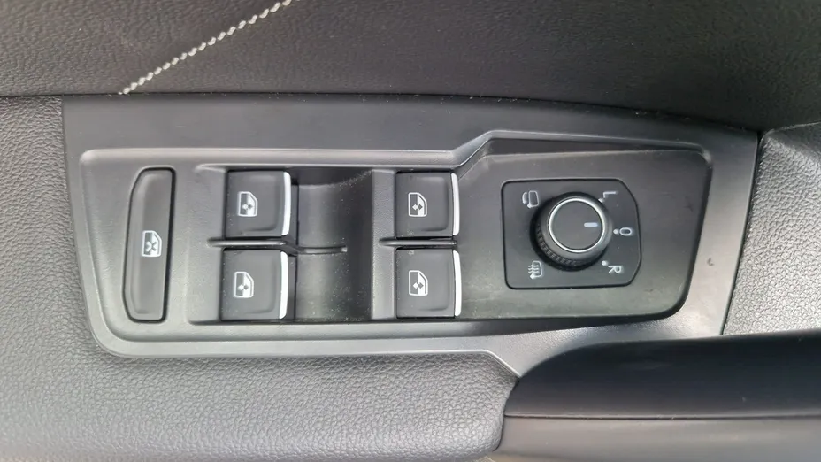 VOLKSWAGEN Tiguan Allspace -