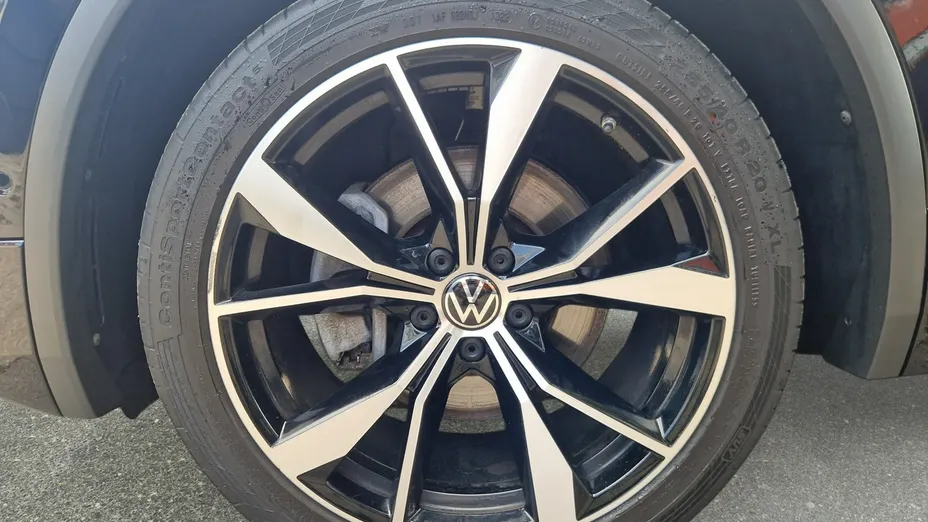 VOLKSWAGEN Tiguan Allspace -