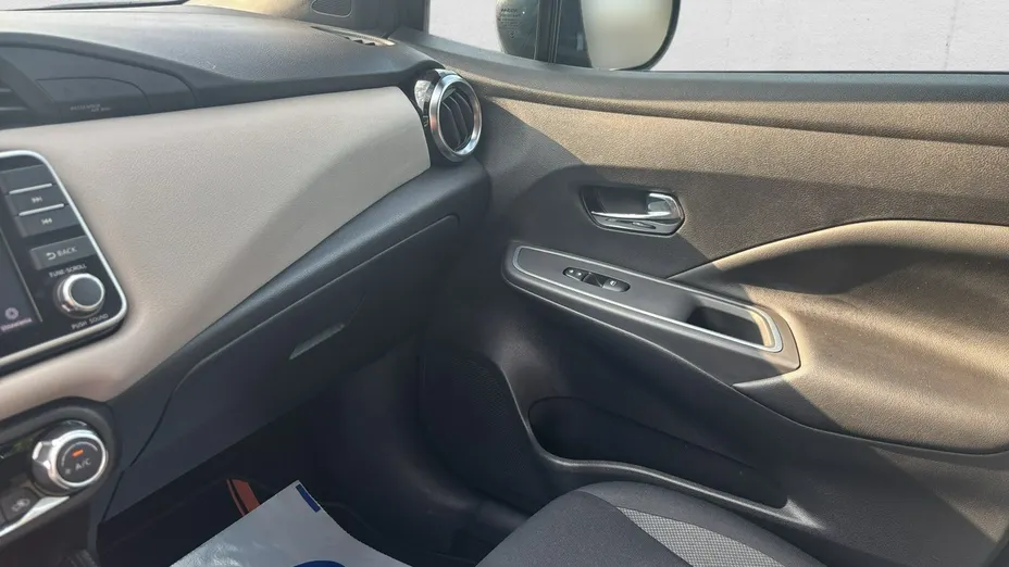 NISSAN Micra -