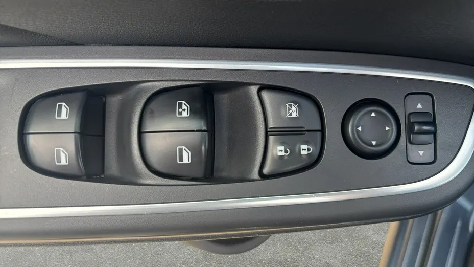 NISSAN Micra -