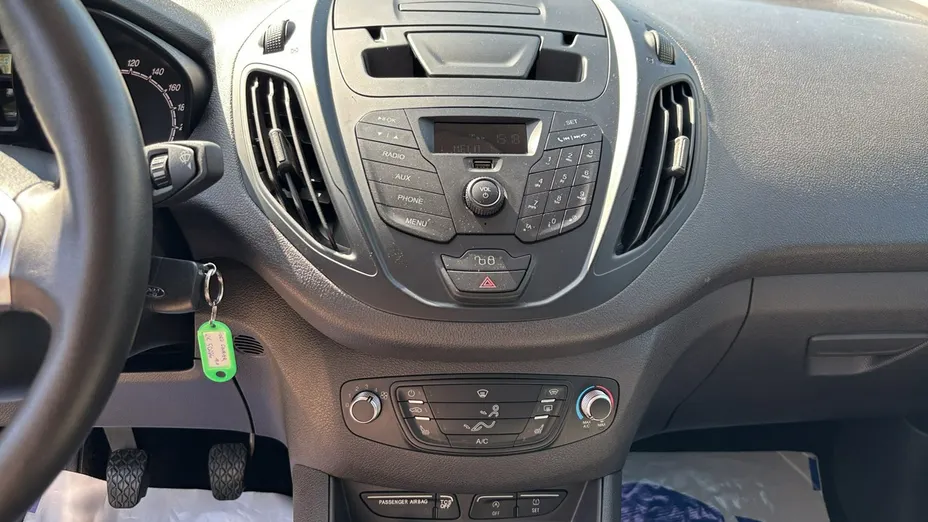 FORD Tourneo Courier -