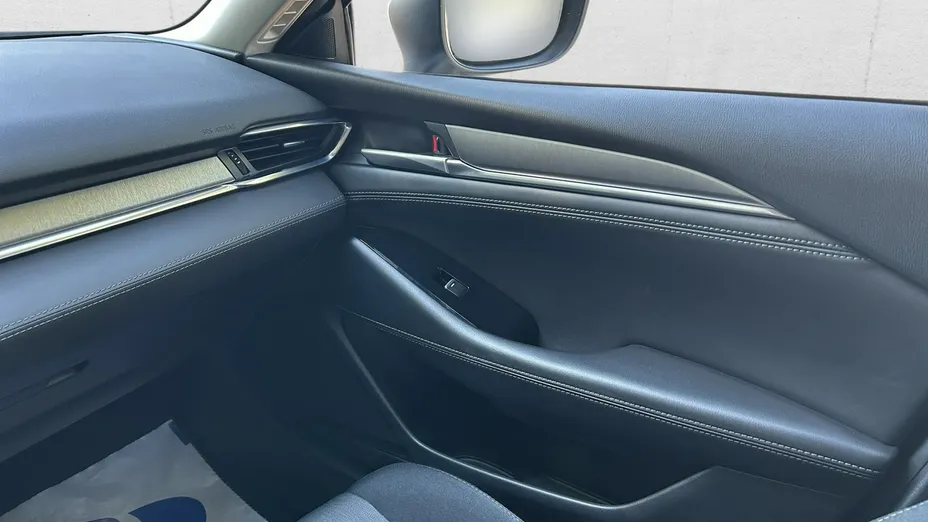 MAZDA 6 -