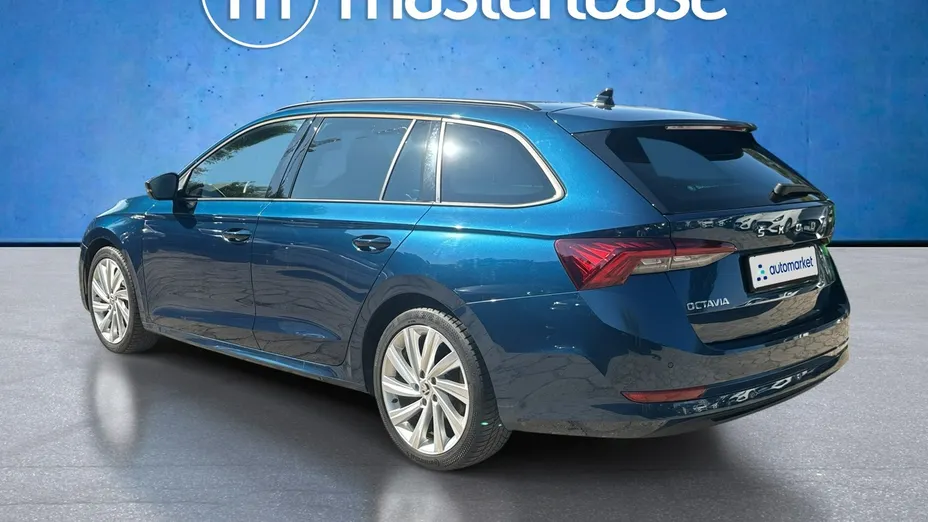 SKODA Octavia -