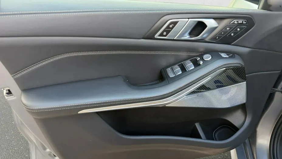 BMW X7 -