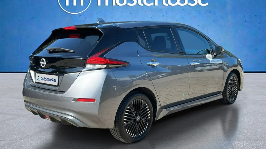 NISSAN Leaf -