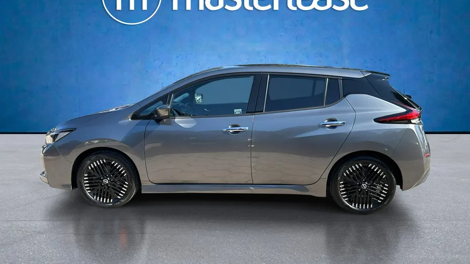 NISSAN Leaf -