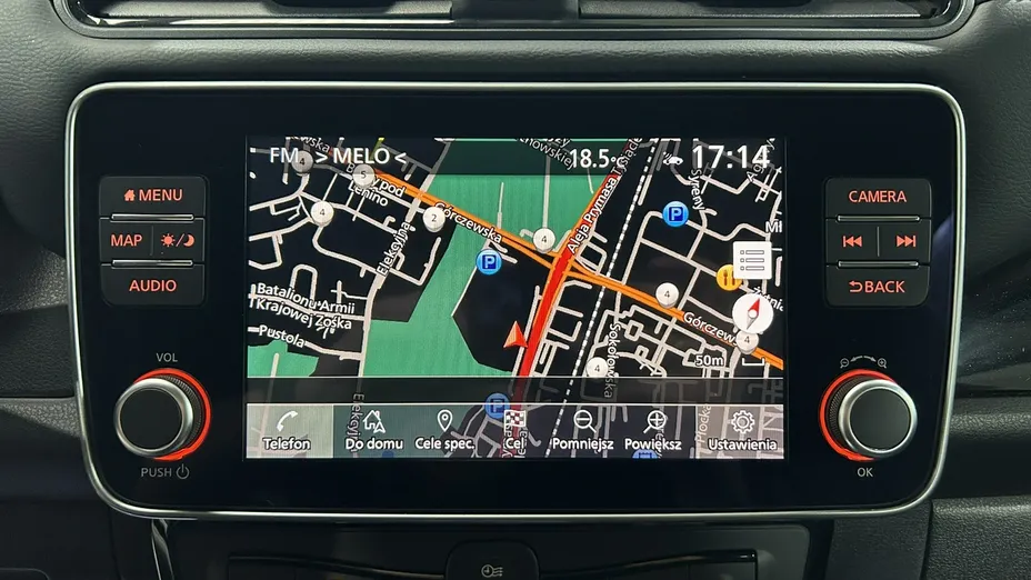 NISSAN Leaf -
