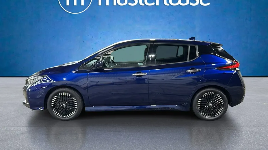 NISSAN Leaf -