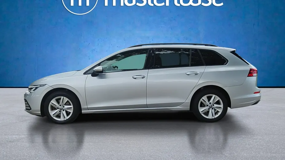 VOLKSWAGEN Golf -