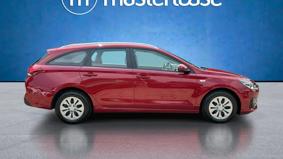 HYUNDAI i30 -