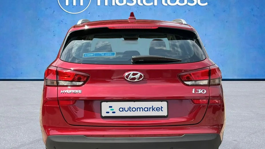 HYUNDAI i30 -