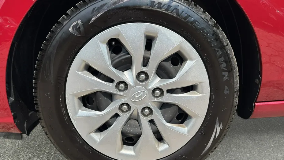 HYUNDAI i30 -