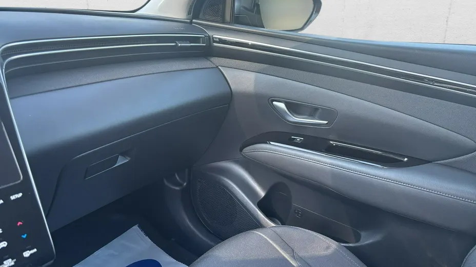 HYUNDAI Tucson -