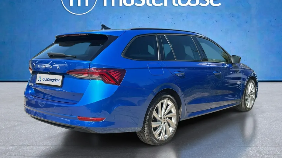 SKODA Octavia -
